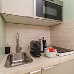 Petite - Design & Comfort 밀라노