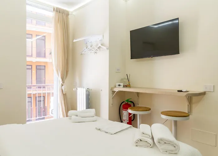Petite - Design & Comfort * Mailand